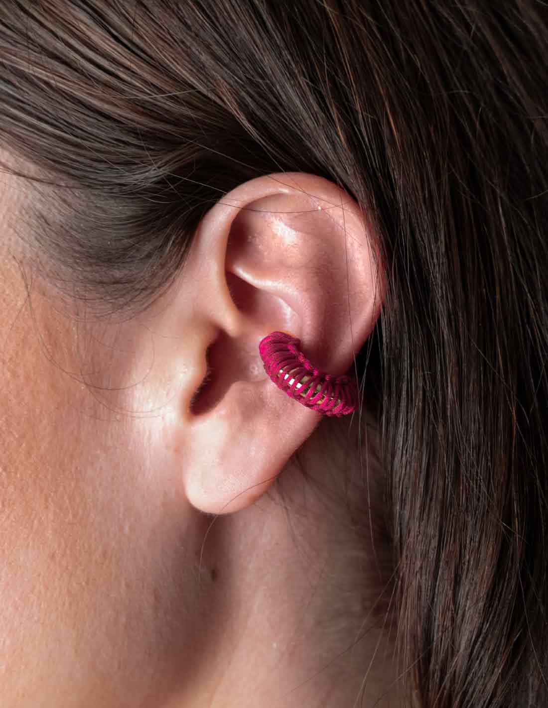 Luna Llena Ear Cuff Fuchsia - Ear Cuff - Entreaguas Wearable Art