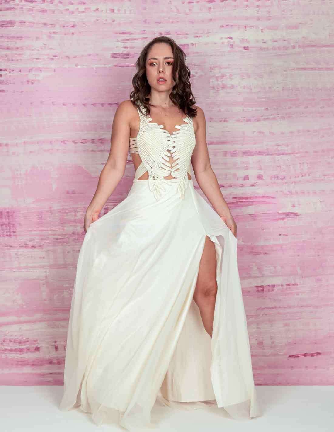 Dream Dress Ivory. Dress With Hand Woven Macramé In Ivory. Entreaguas