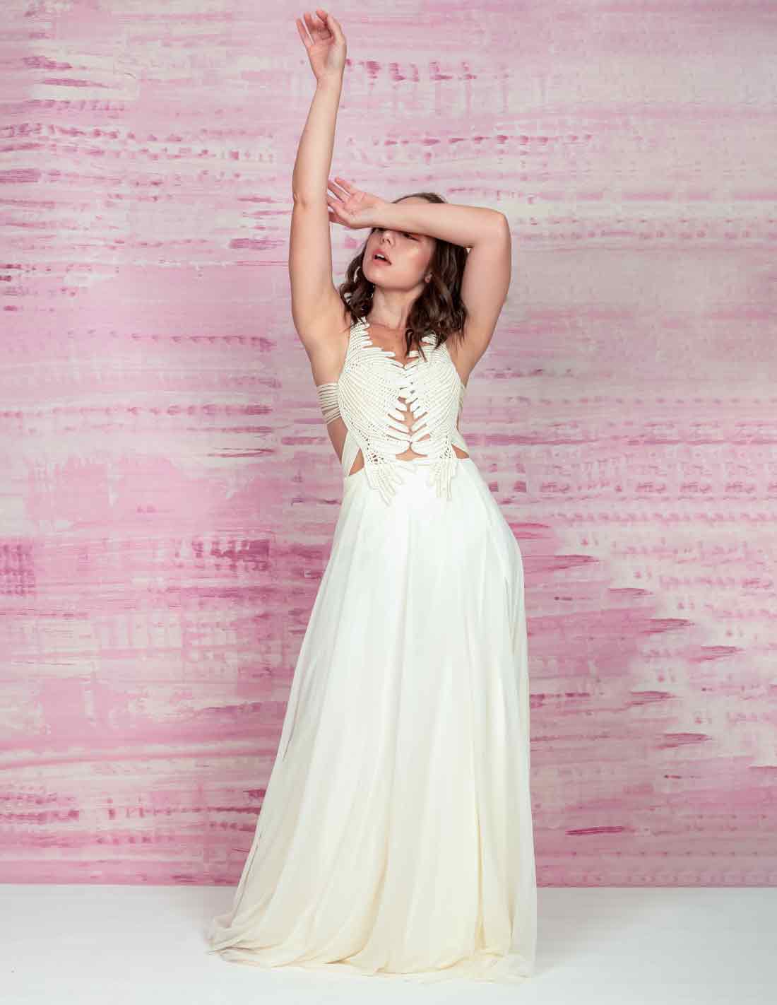 Dream Dress Ivory. Dress With Hand Woven Macramé In Ivory. Entreaguas
