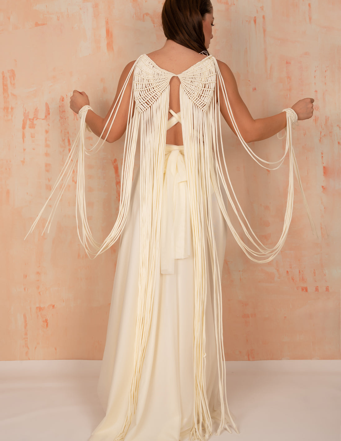 Dream Wings Ivory. Wings With Hand Woven Macramé In Ivory. Entreaguas