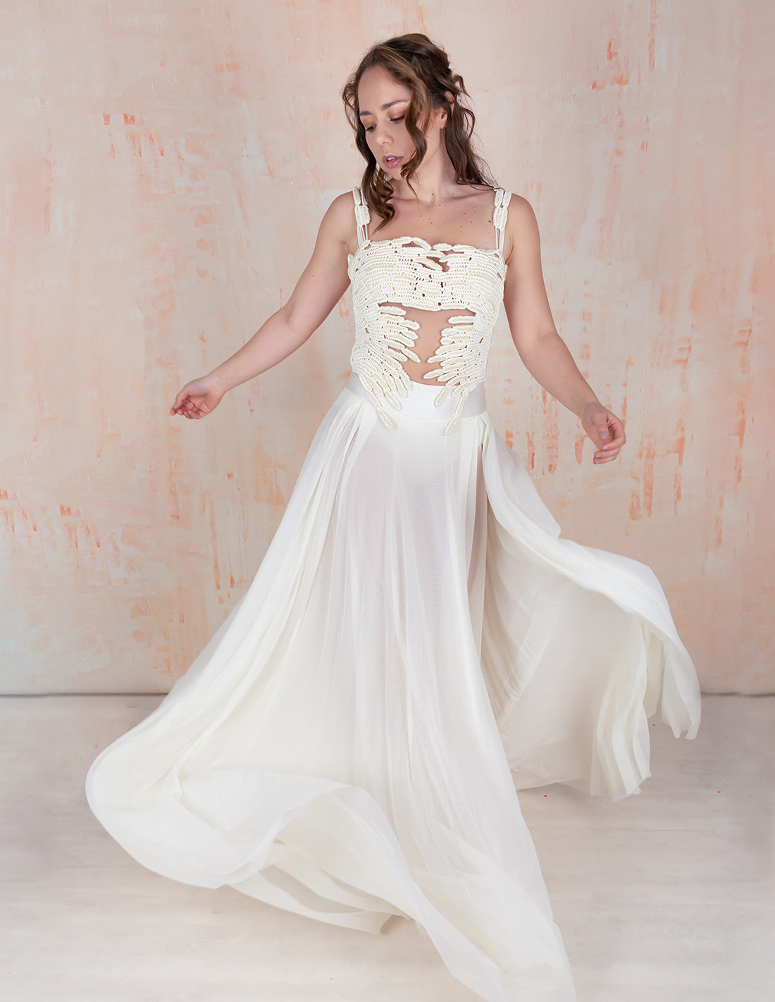 Divine Glow Dress Ivory. Dress With Hand Woven Macramé In Ivory. Entreaguas