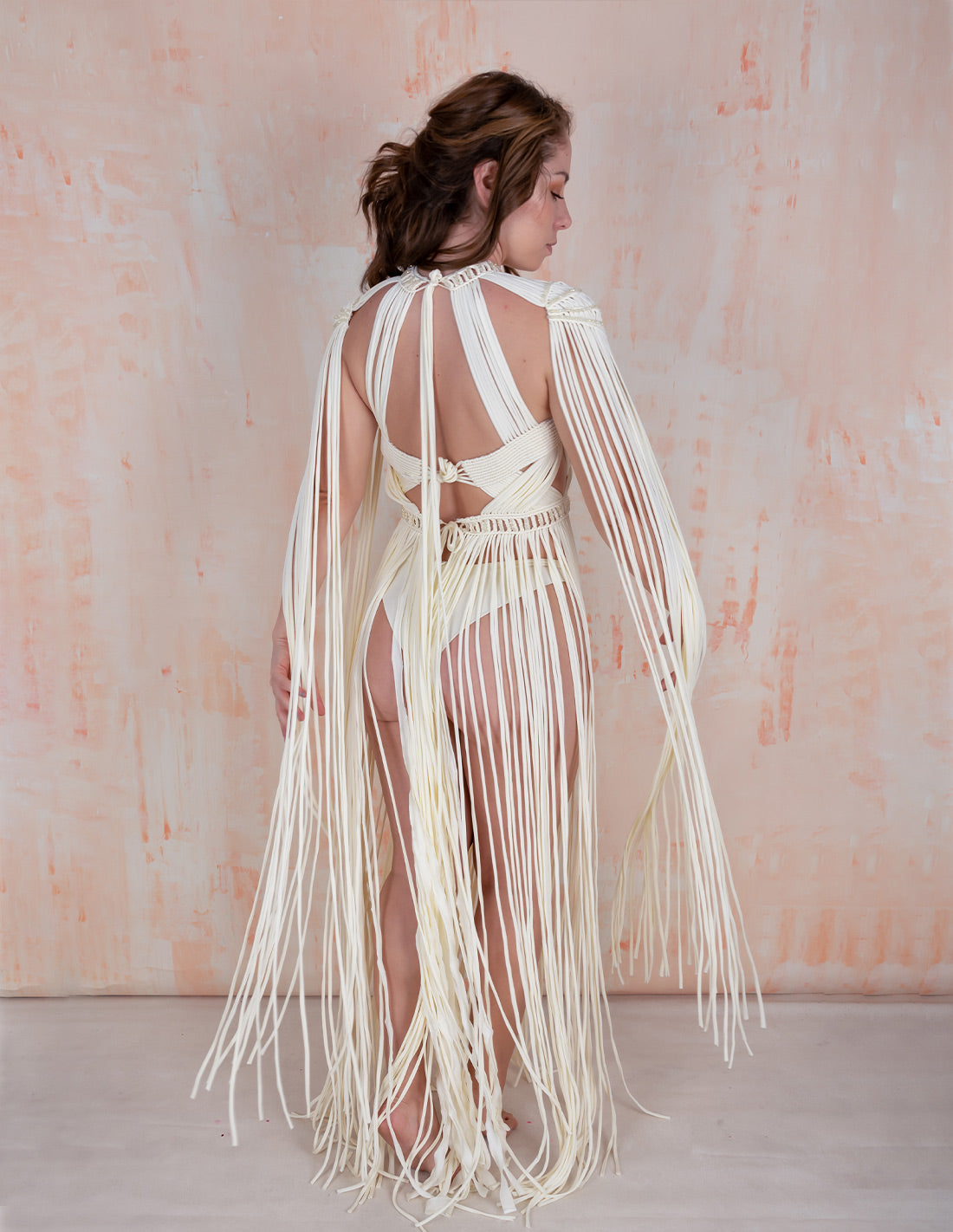Cadere Glow Dress Ivory. Dress With Hand Woven Macramé In Ivory. Entreaguas