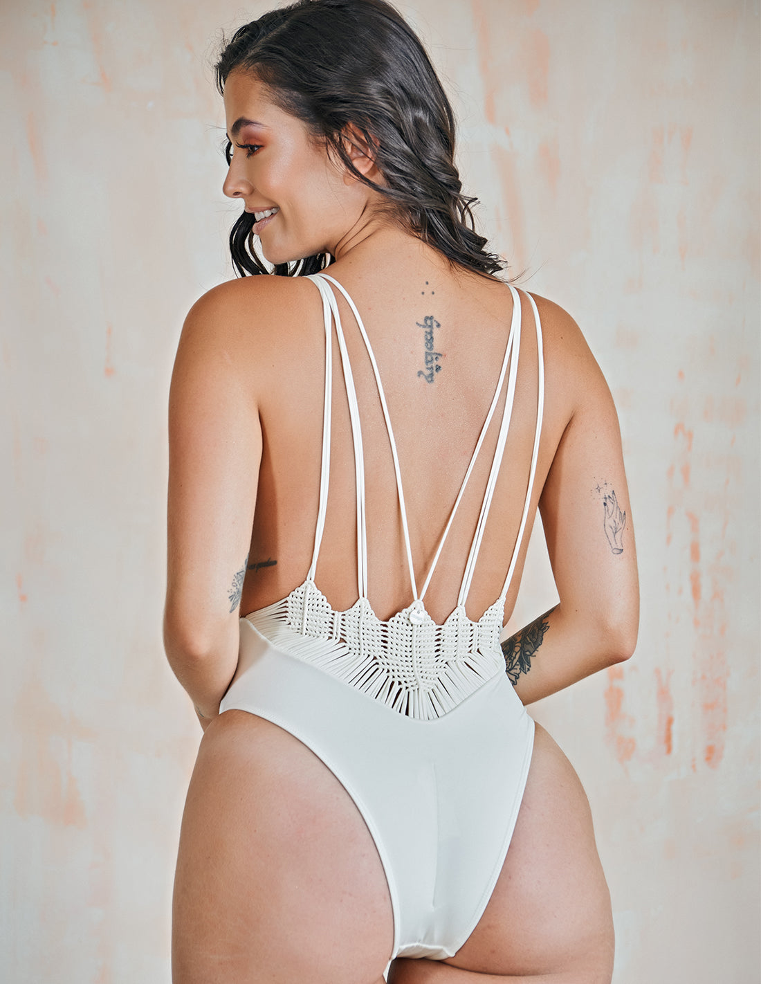 Mirror One Piece Ivory. One Piece Swimsuit With Hand Woven Macramé In Ivory. Entreaguas